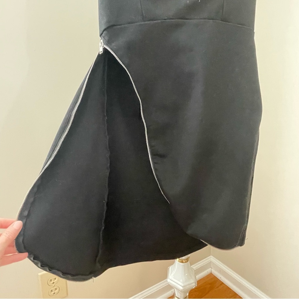 Revolve Superdown Nylah Front Zip Strapless Mini … - image 4